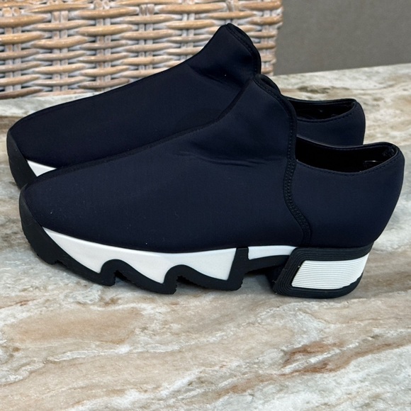 Women’s iRi WES I Black Outline Low Top Sneaker- Size 37.5 - Picture 4 of 14